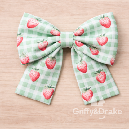 Griffy & Drake Sailor Bow - Strawberry Picnic